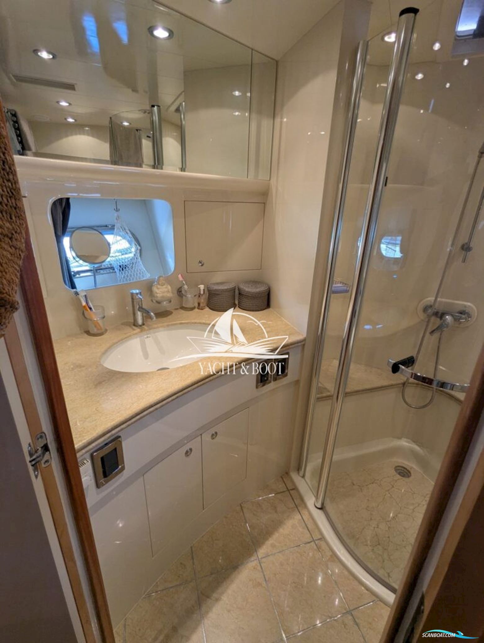 Elegance Yachts Elegance 72