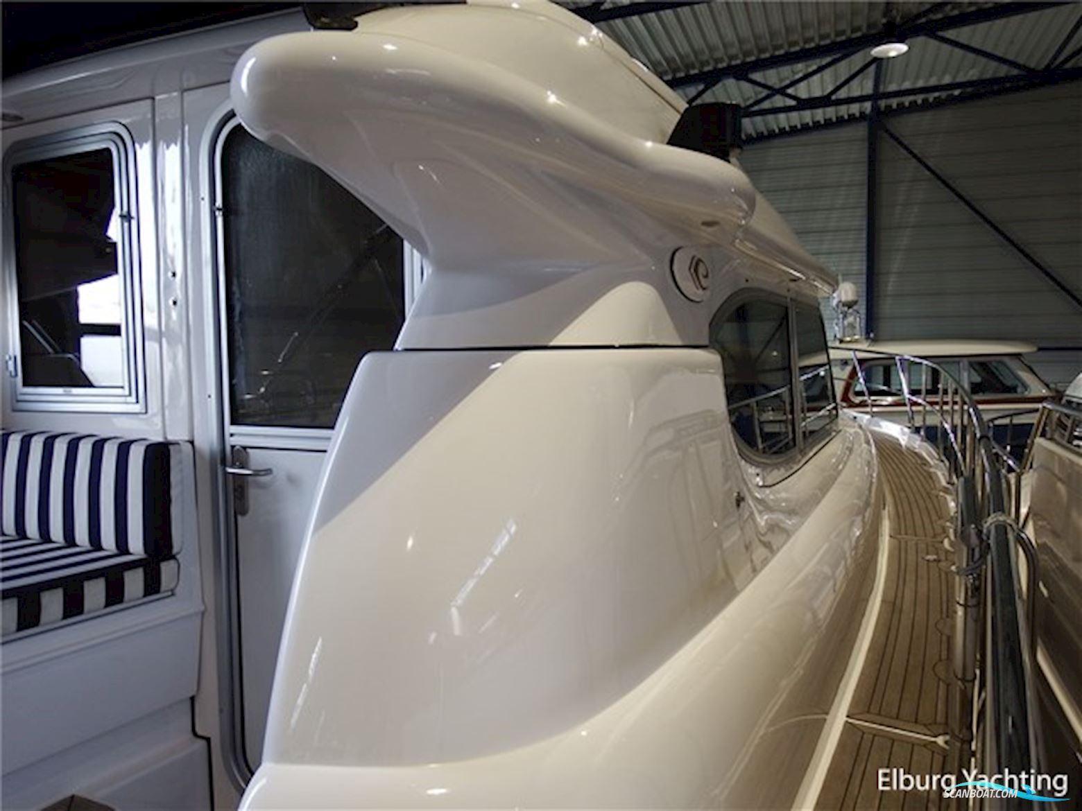 Elling E4 Ultimate - France Proof 