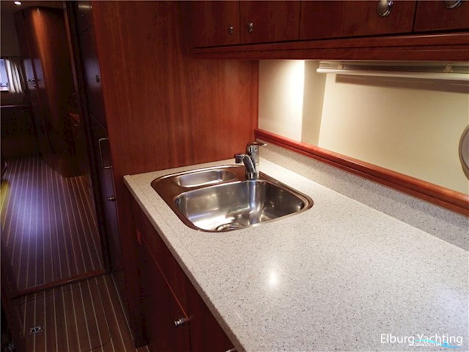 Elling E4 Ultimate - France Proof