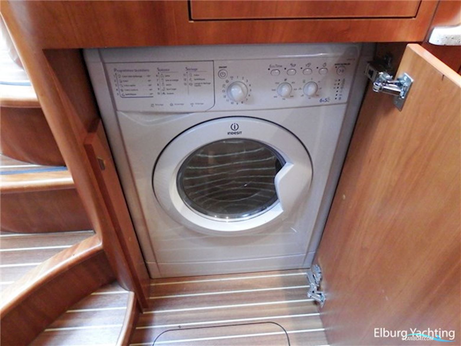 Elling E4 Ultimate - France Proof