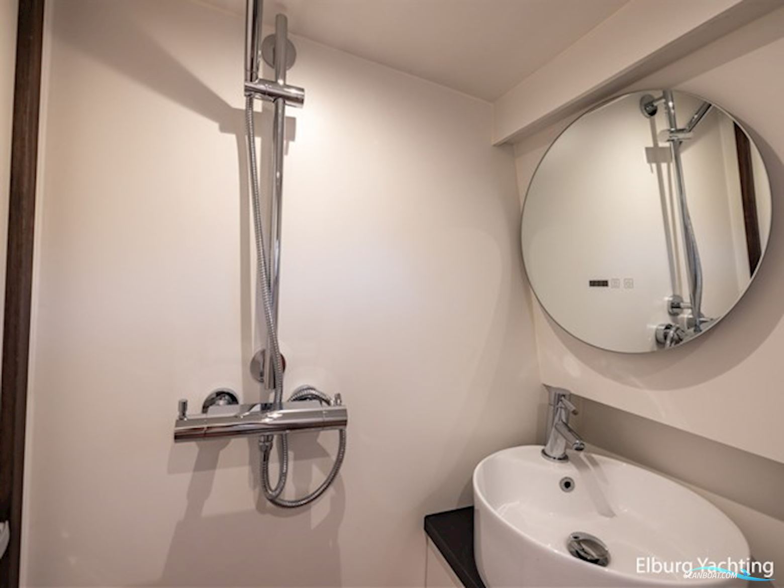 Excellent 1000 - Touring