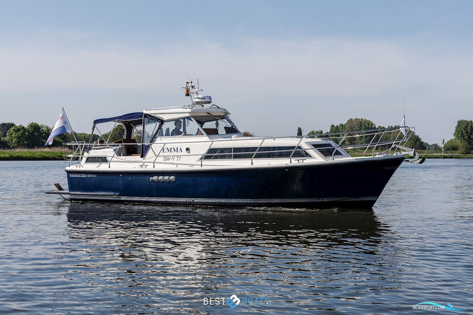 Excellent 960 Offshore Motorbåd 2004, med Yanmar is Een Japanse Fabrikant Die Bekend Staat om Zijn Hoogwaardige Dieselmotoren, Zowel Voor Maritieme Als Industriële Toepassingen. Het Merk Staa motor, Holland