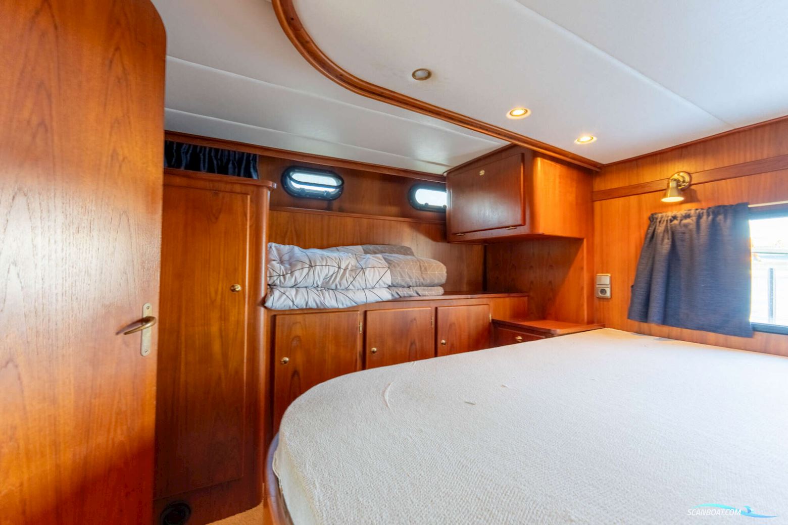 Explorer Classic 14.00 AK Cabrio