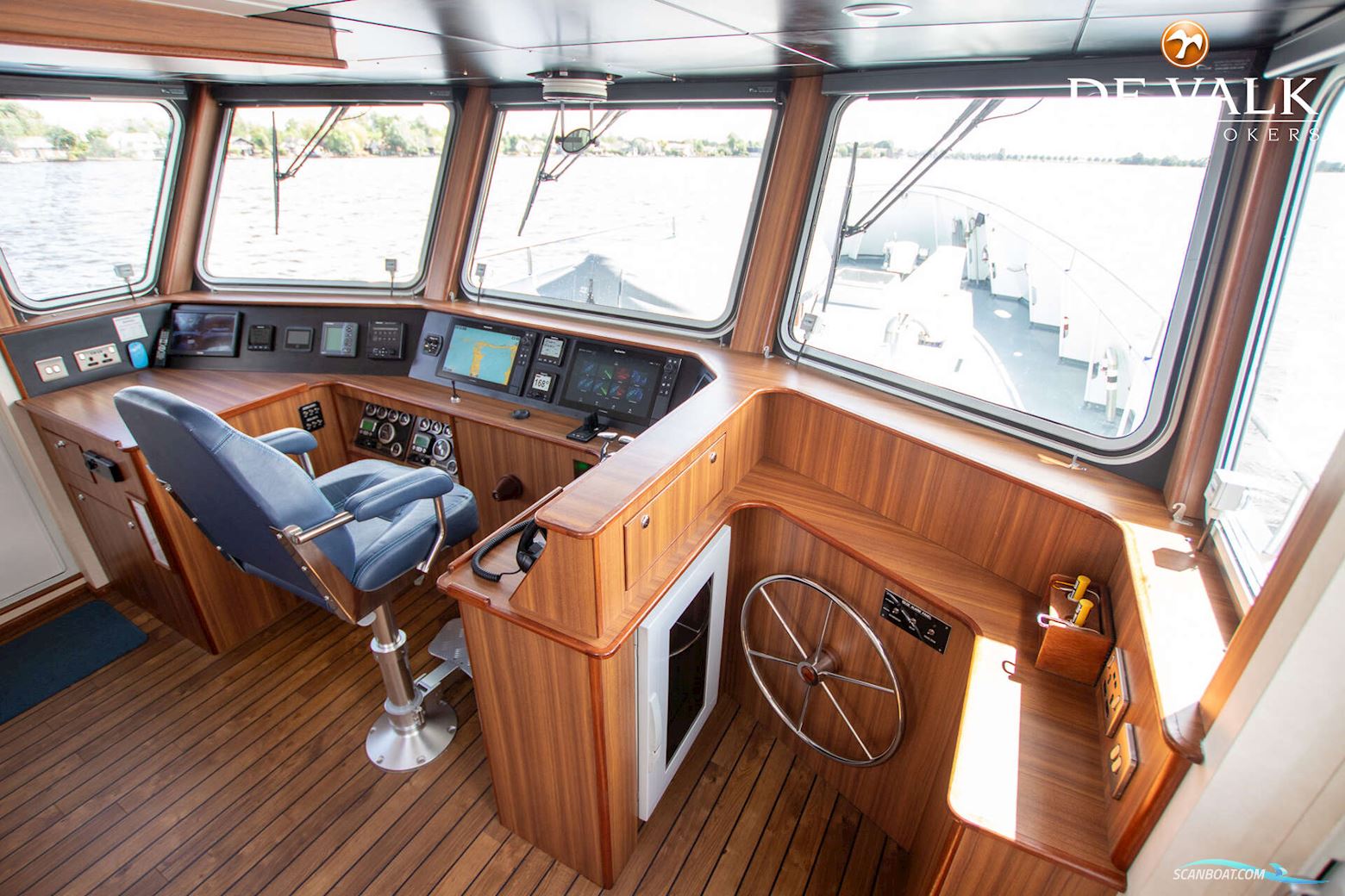 EXPLORER MMS 55 Trawler