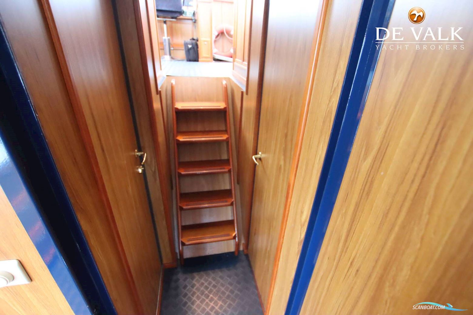 EXPLORER Motor Yacht