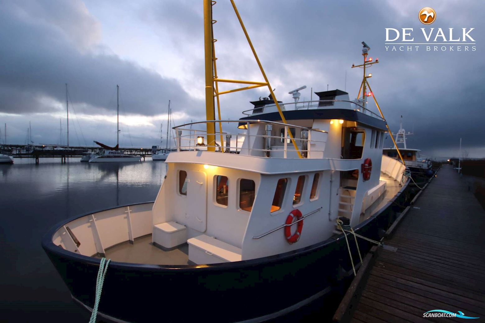 Explorer Motor Yacht