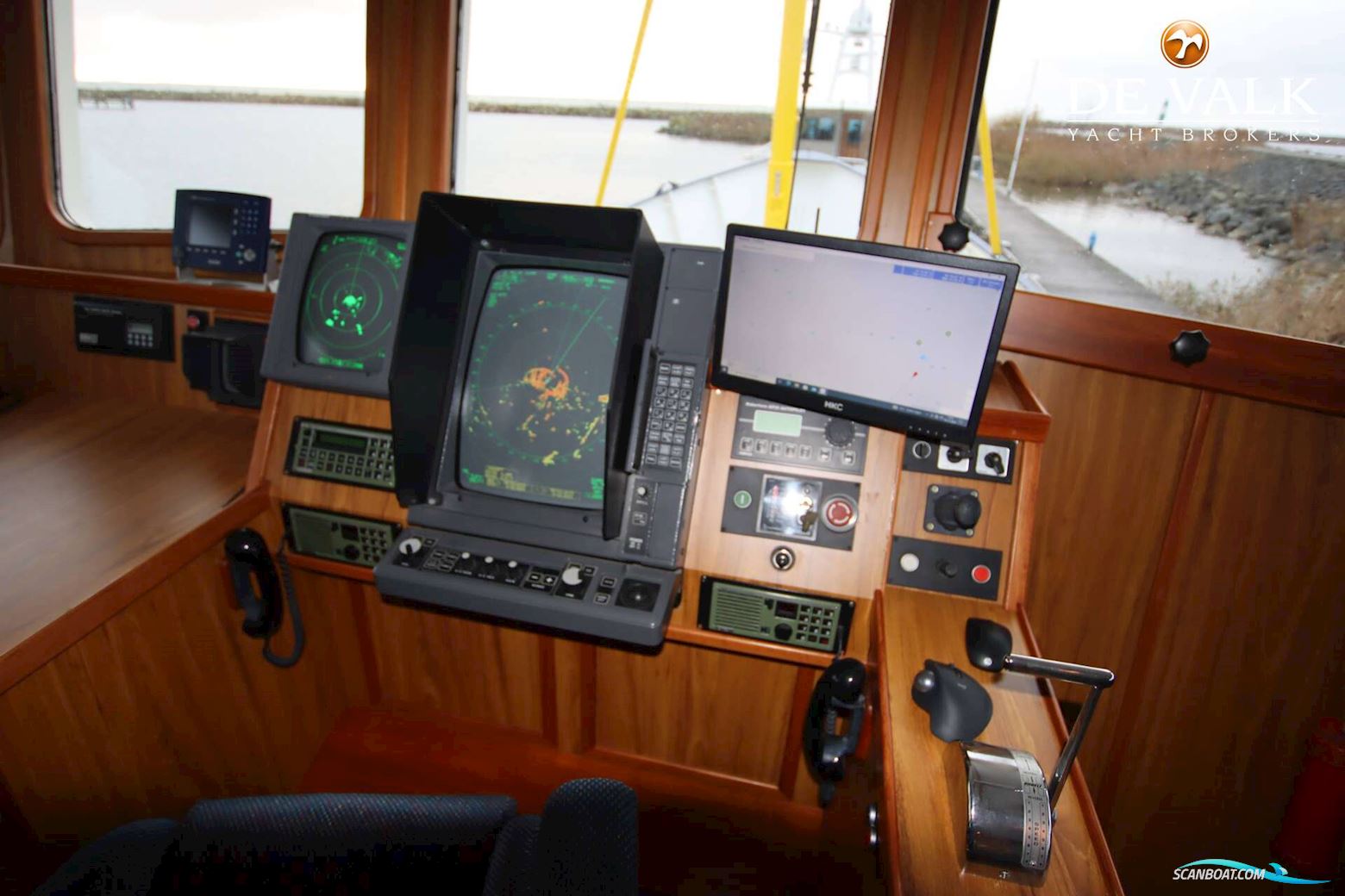 Explorer Motor Yacht