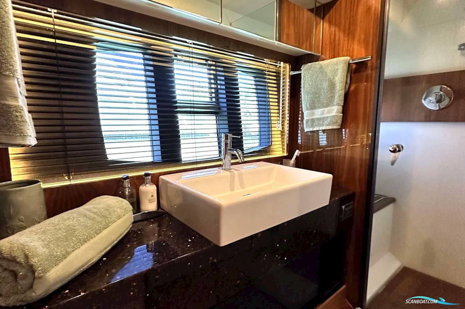 Fairline  55 Squadron