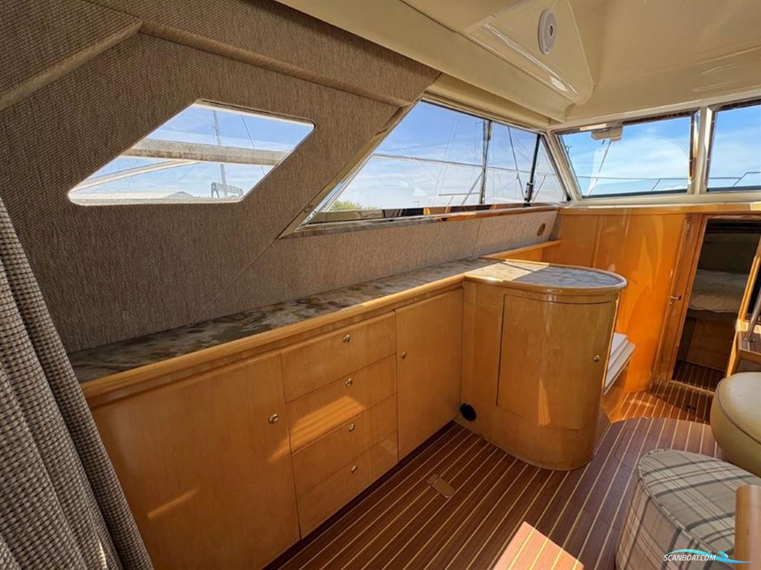 Fairline  Phantom 37