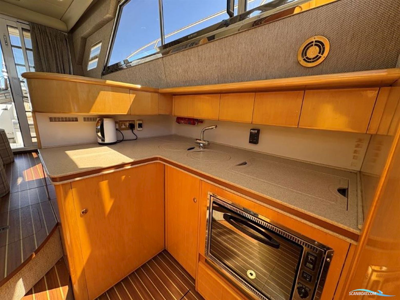 Fairline  Phantom 37