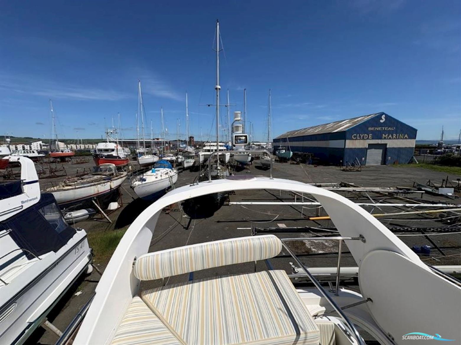 Fairline  Phantom 37