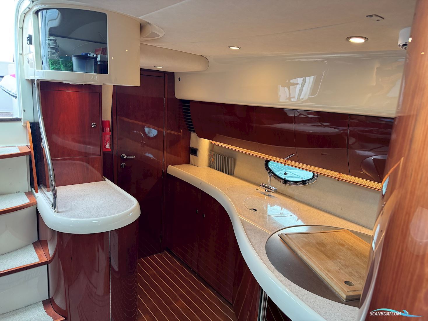 Fairline 43