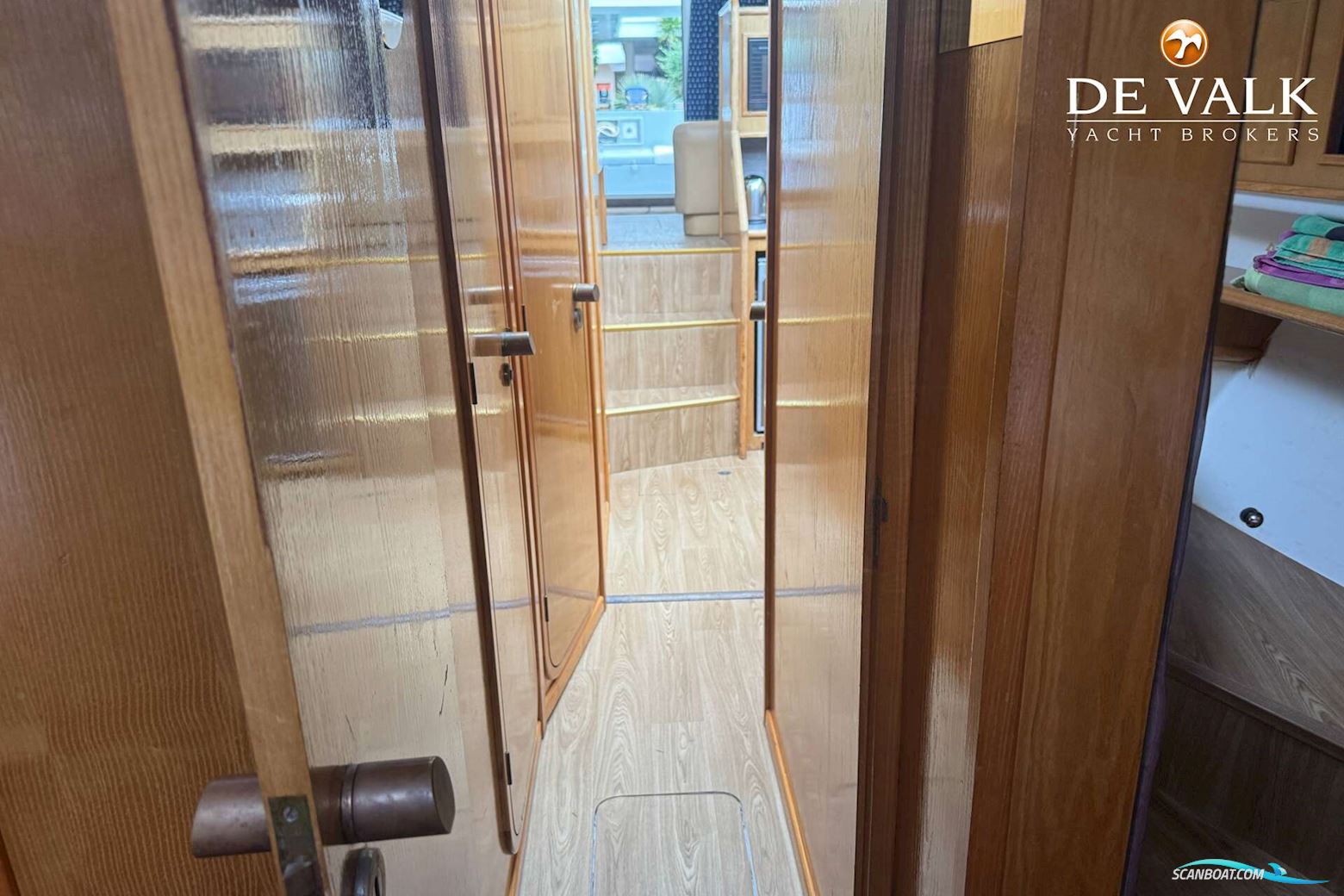 Fairline 43