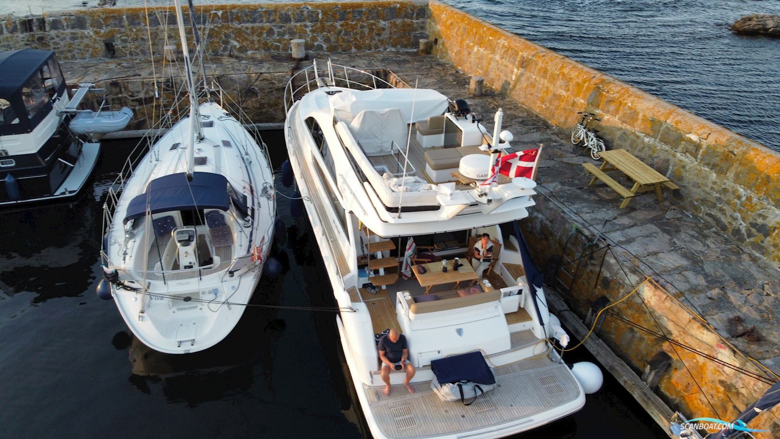 Fairline 48 Squadron