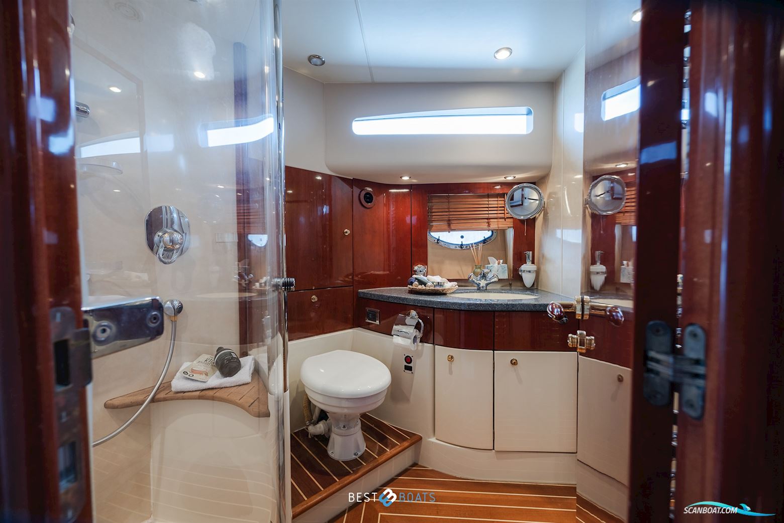 Fairline 58 Squadron