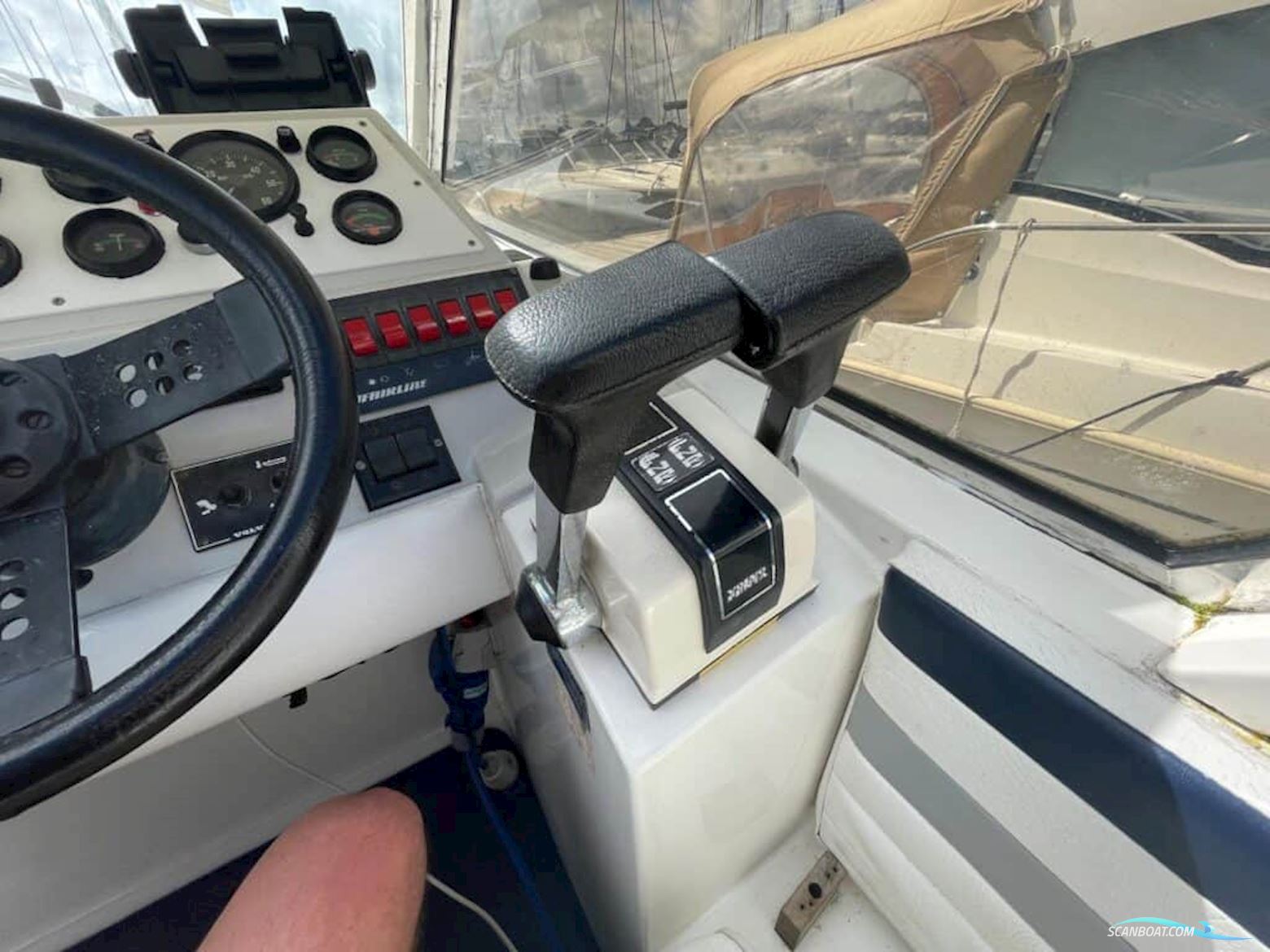 Fairline Carrera 24