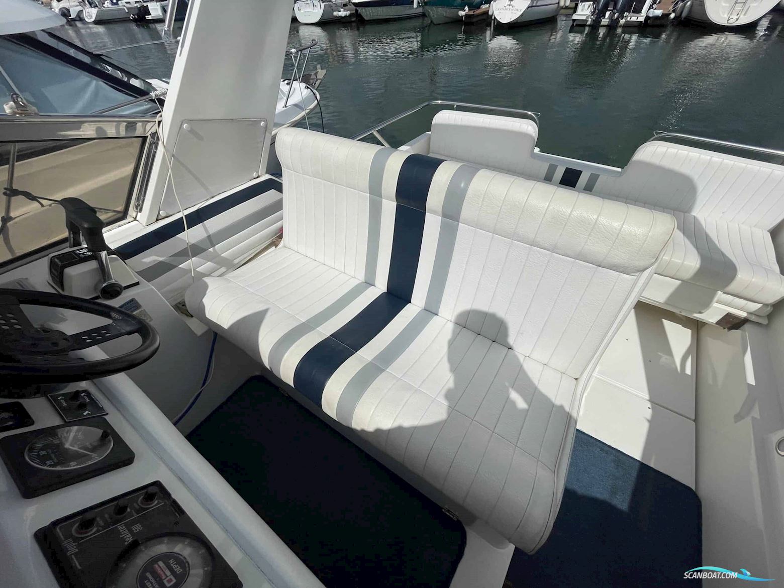 Fairline Carrera