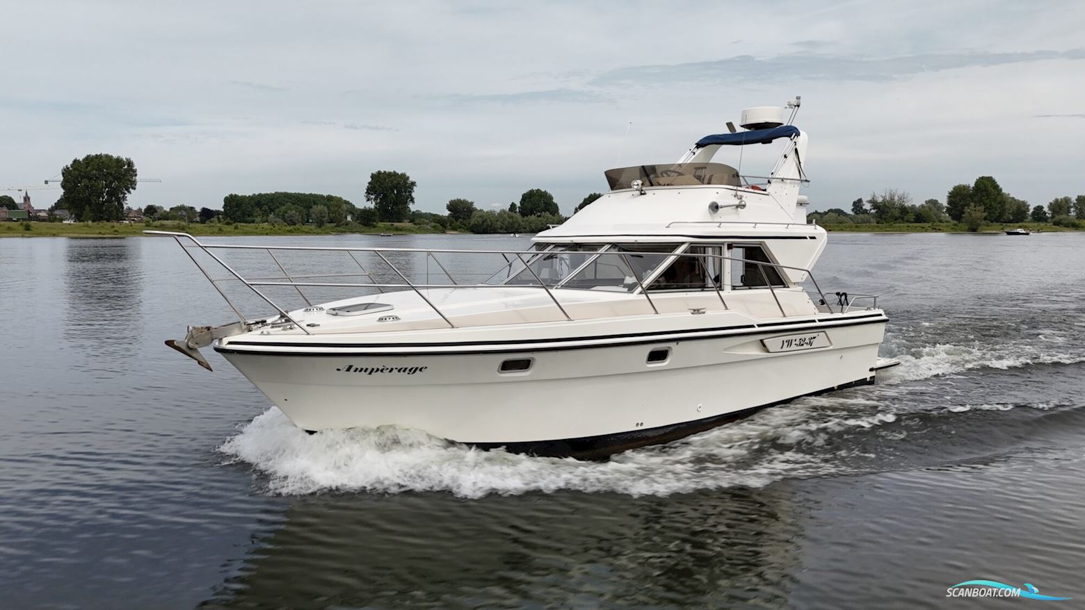 Fairline Corniche 31 Flybridge Motorbåd 1990, med Volvo Penta motor, Holland