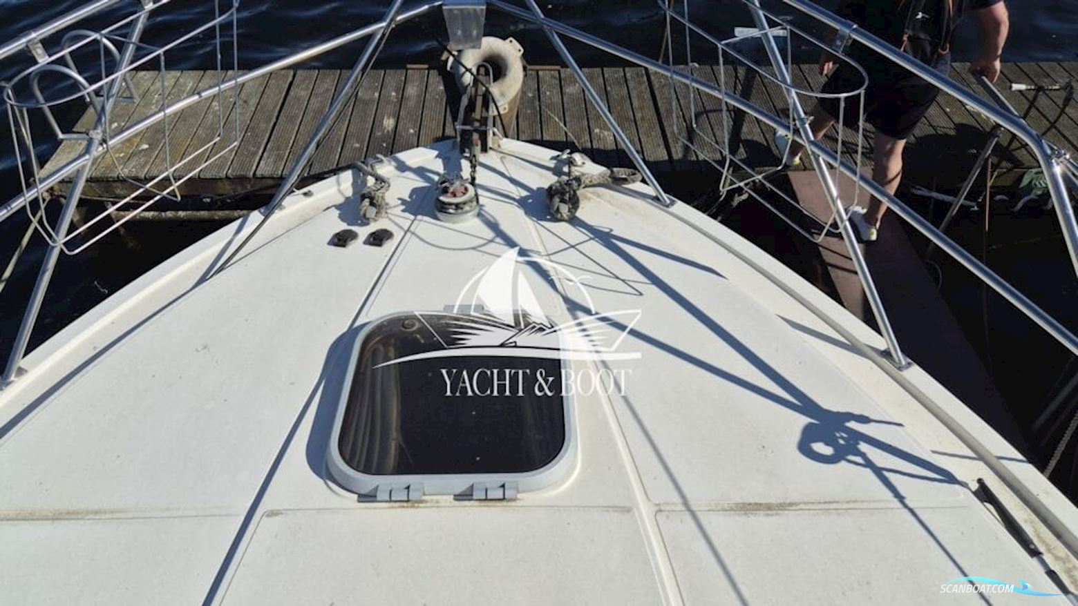 Fairline Corniche