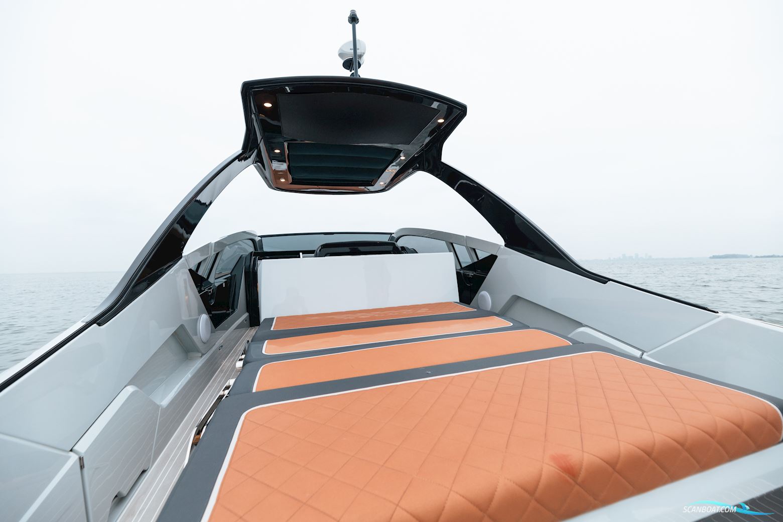 Fairline F Line 33