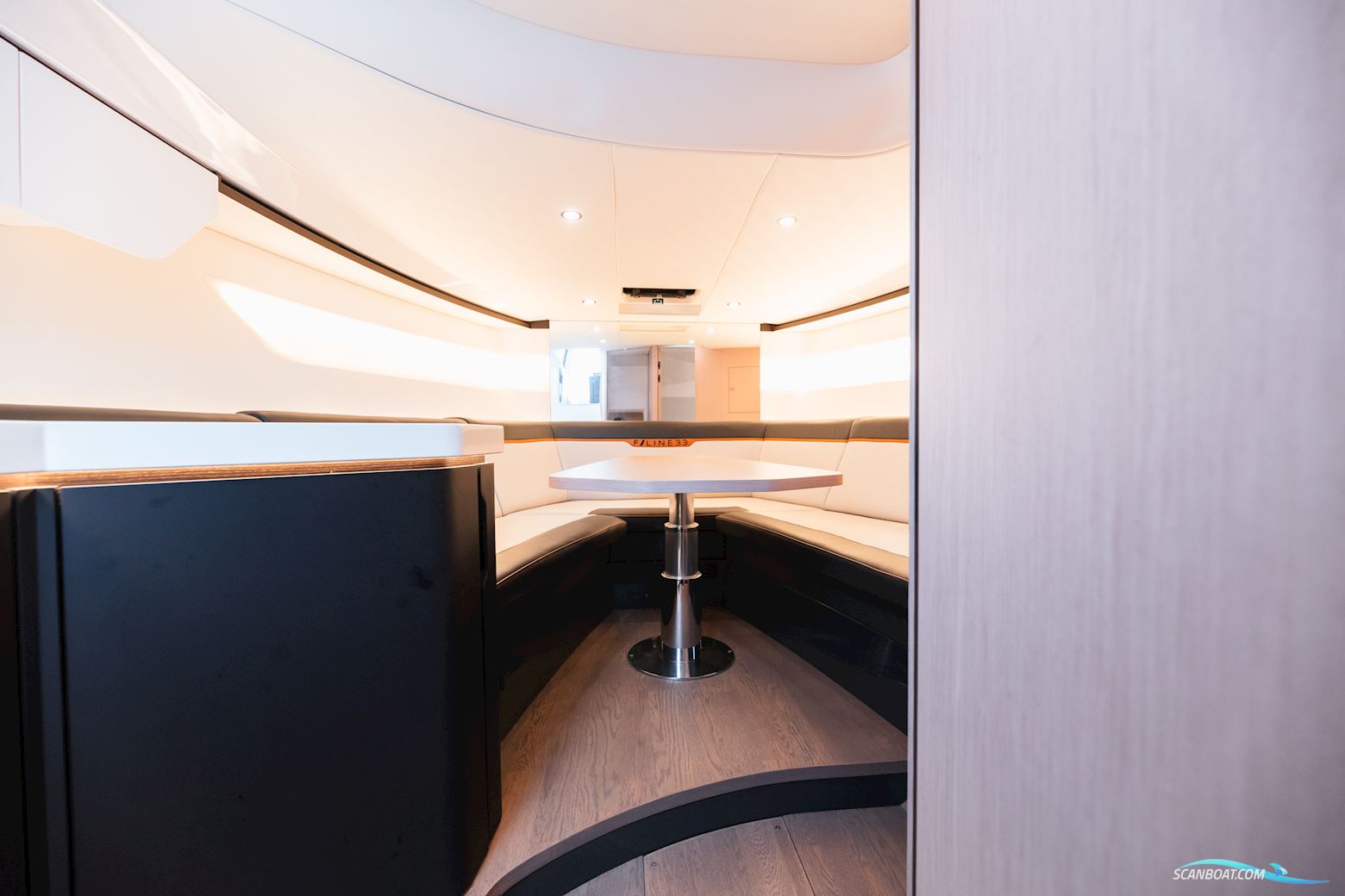 Fairline F Line 33
