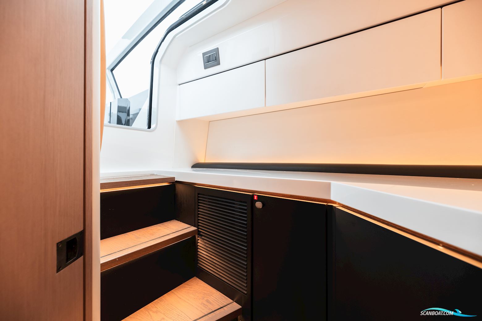 Fairline F Line 33