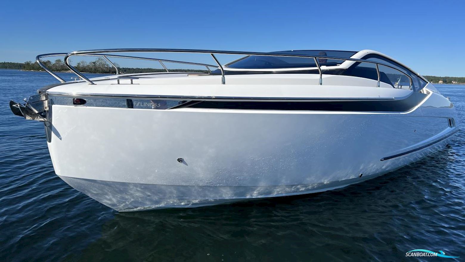 Fairline F//Line 33 Motorbåd 2022, med 2x Volvo Penta V8 430 CE/Dps CW motor, Sverige