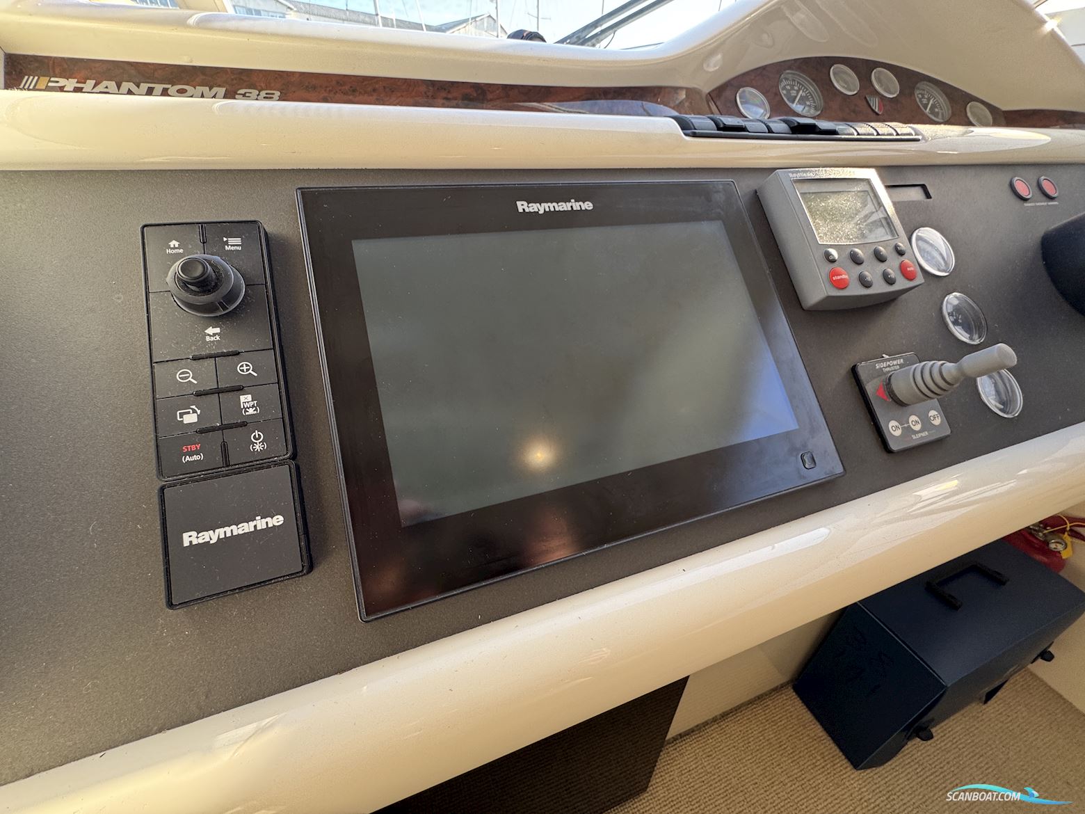 Fairline Phantom 38