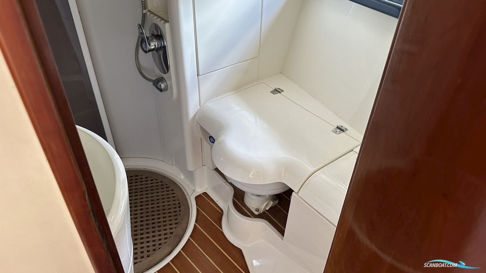 Fairline Phantom 40 Flybridge