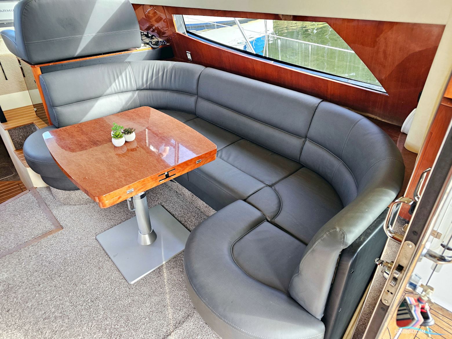 Fairline Phantom 40 Volvo Penta D6-370 EVC