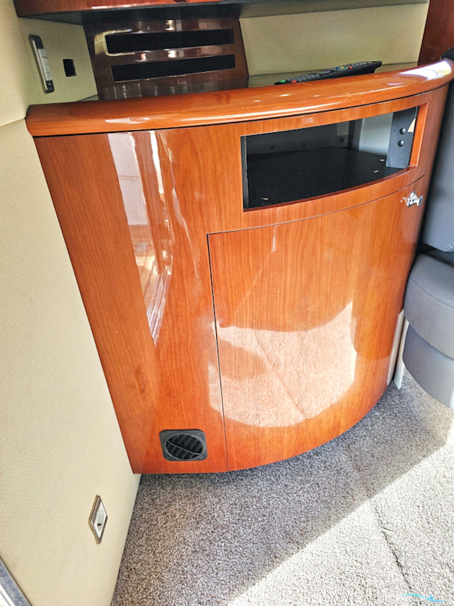 Fairline Phantom 40 Volvo Penta D6-370 EVC