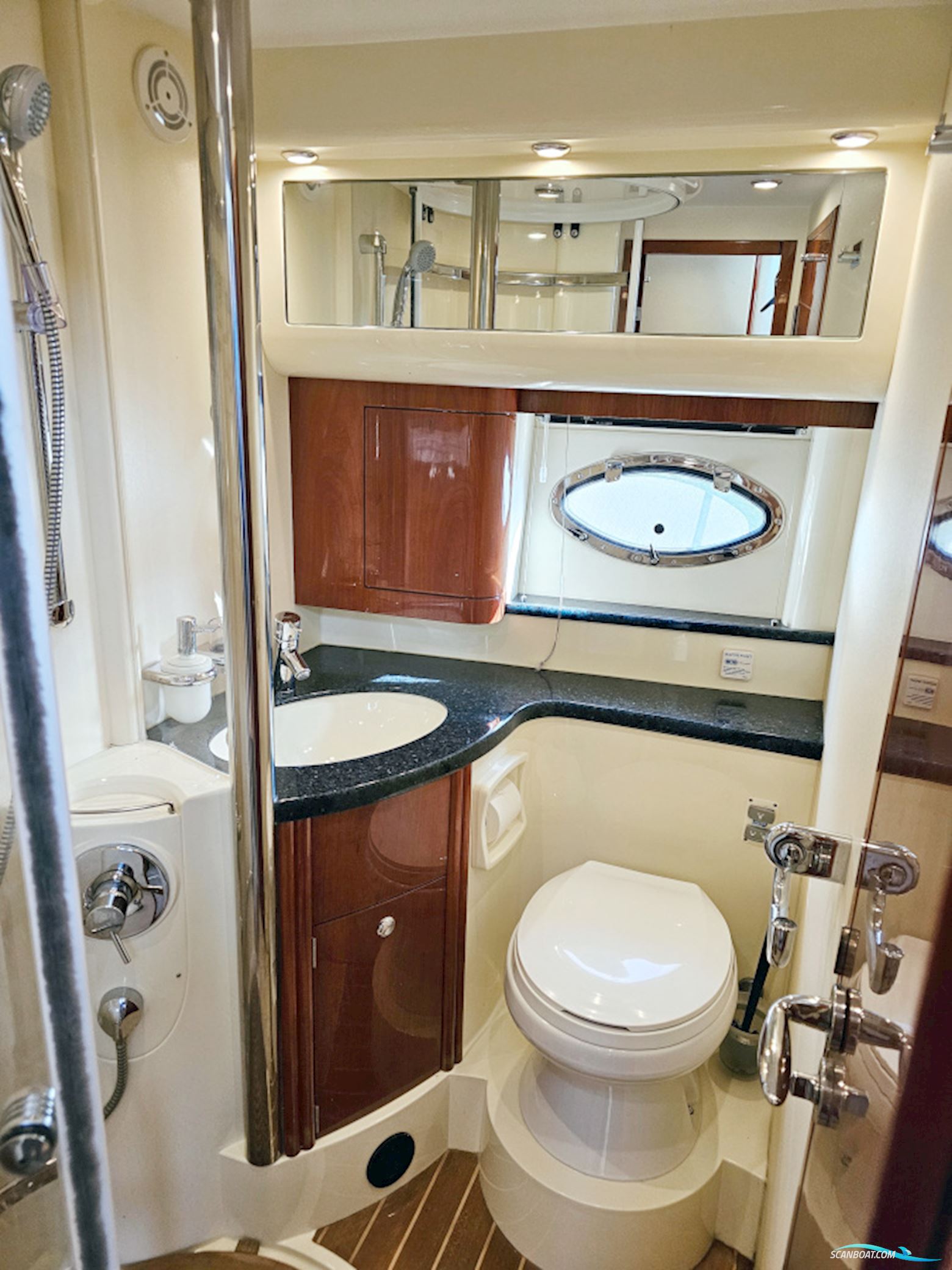 Fairline Phantom 40 Volvo Penta D6-370 EVC