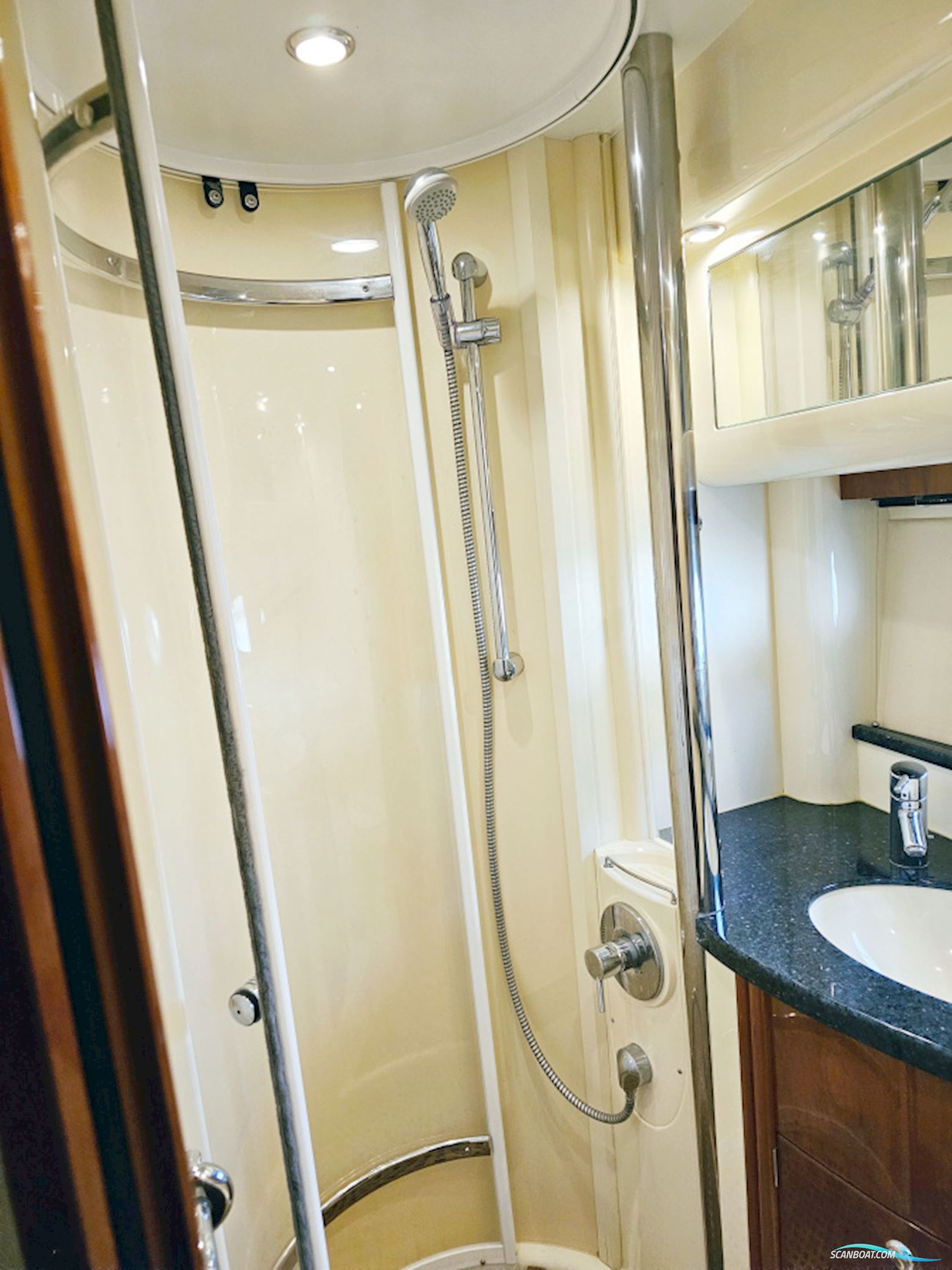 Fairline Phantom 40 Volvo Penta D6-370 EVC