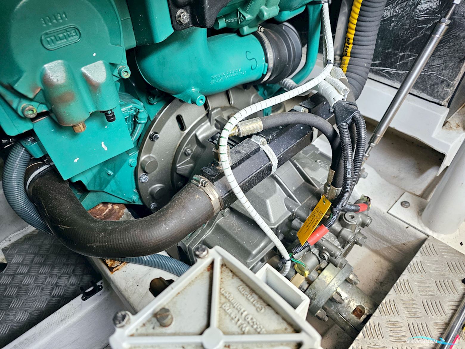 Fairline Phantom 40 Volvo Penta D6-370 EVC