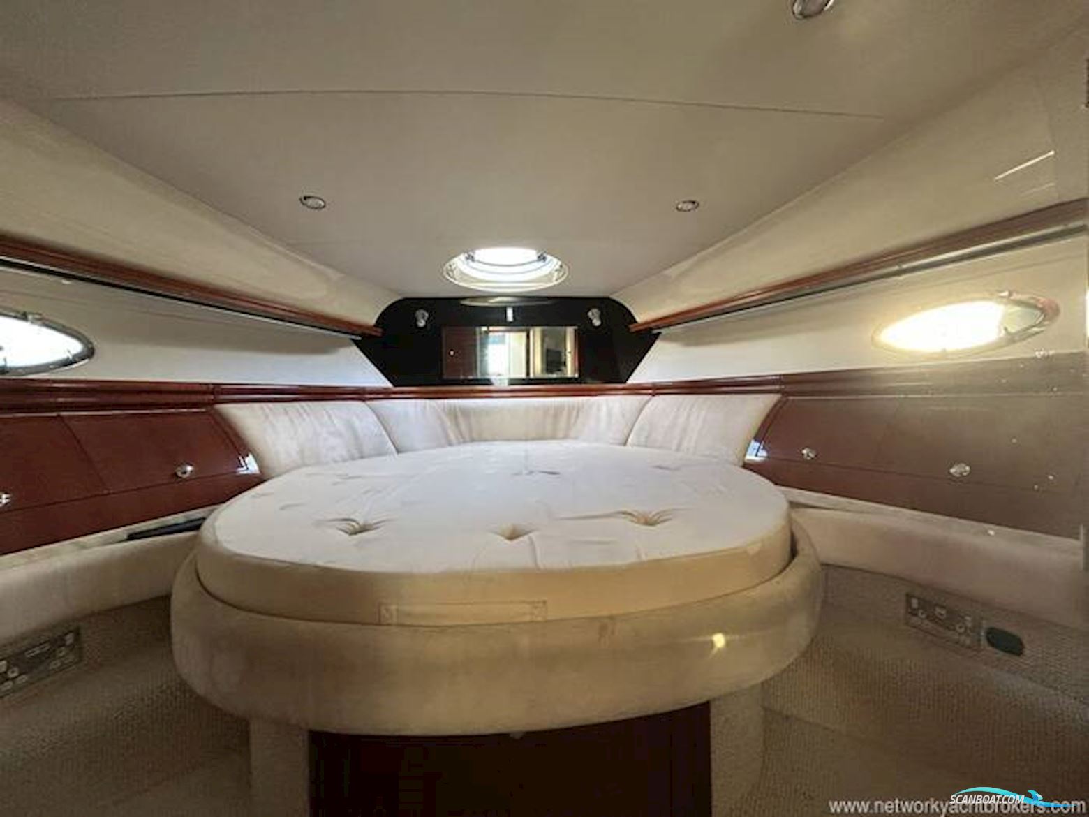 Fairline Phantom 43