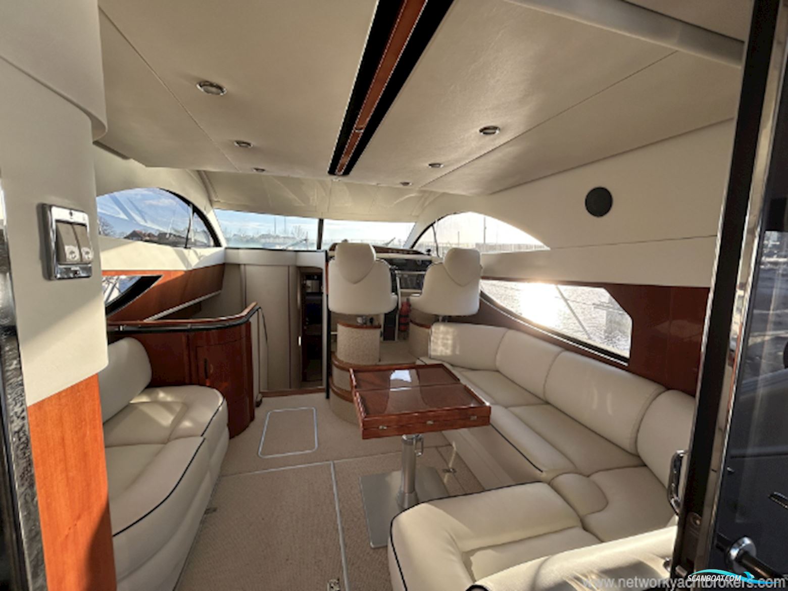 Fairline Phantom 43