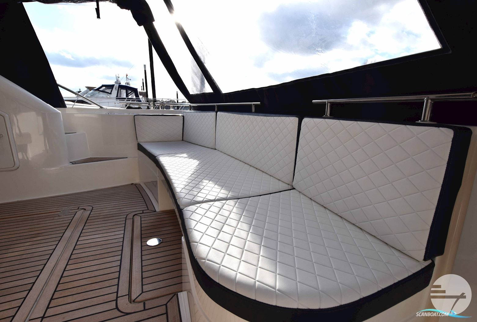 Fairline Phantom 43