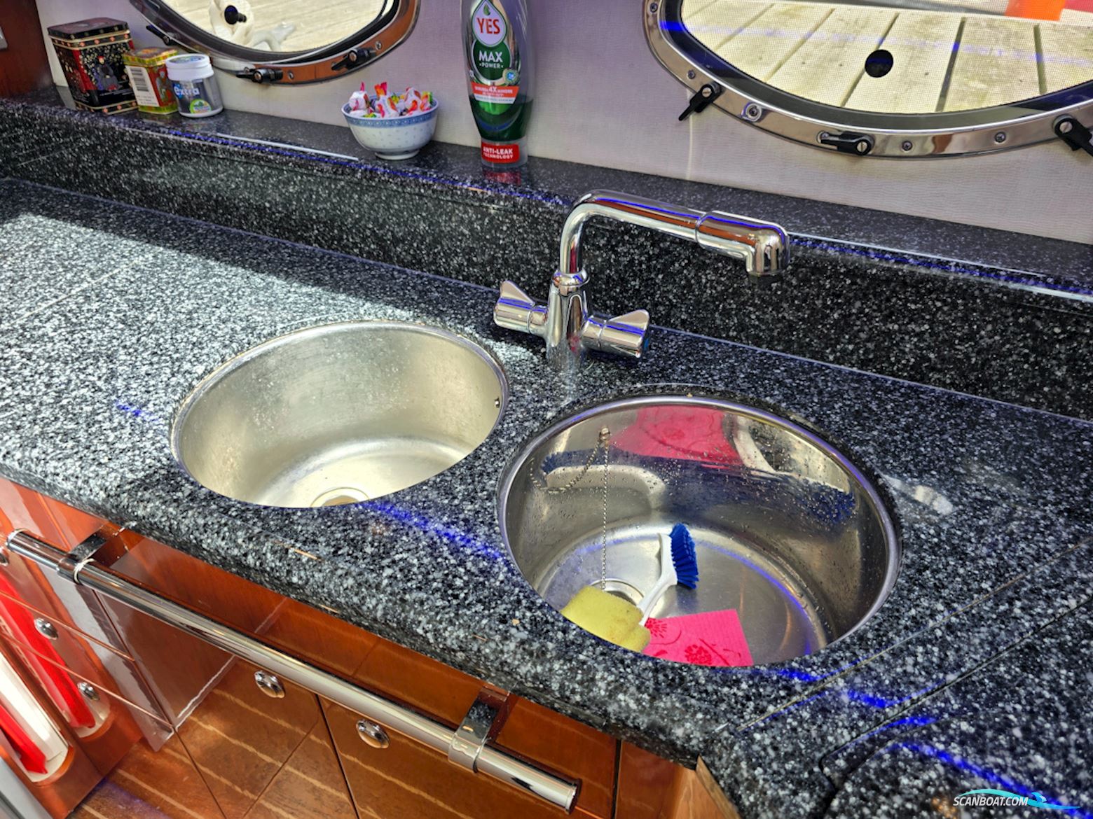 Fairline Phantom 43 Volvo Penta TAMD 74P-A