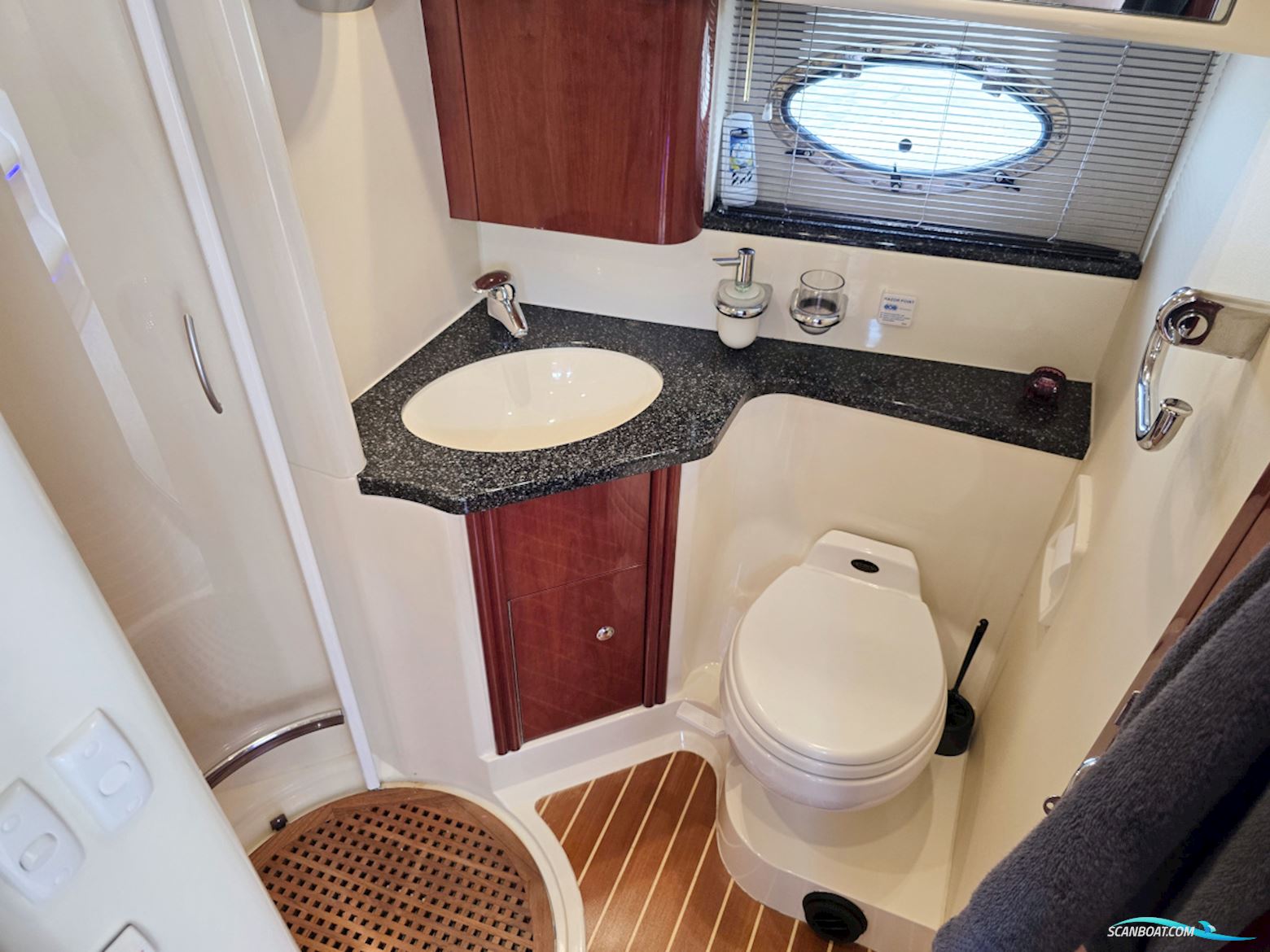 Fairline Phantom 43 Volvo Penta TAMD 74P-A