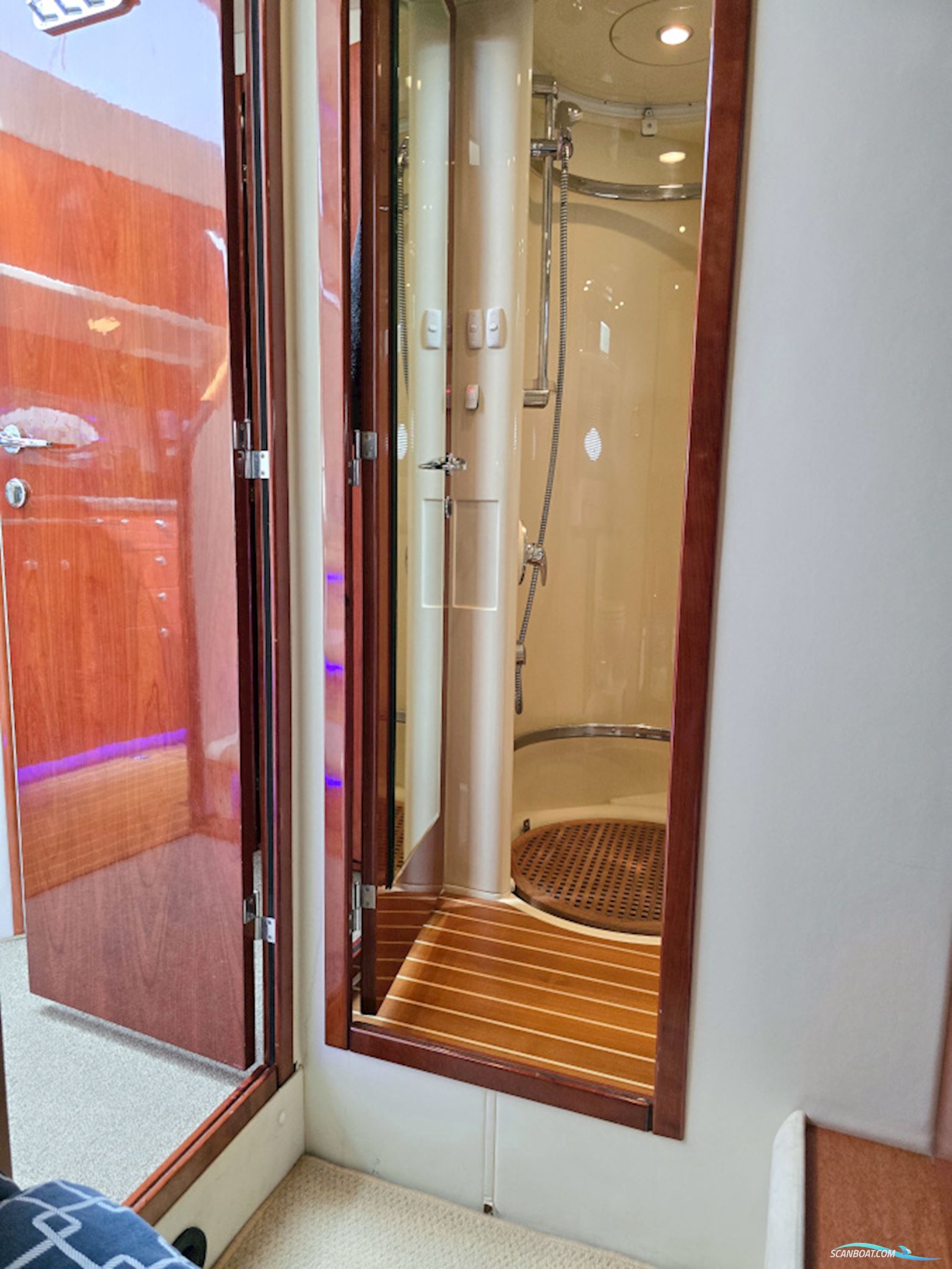 Fairline Phantom 43 Volvo Penta TAMD 74P-A