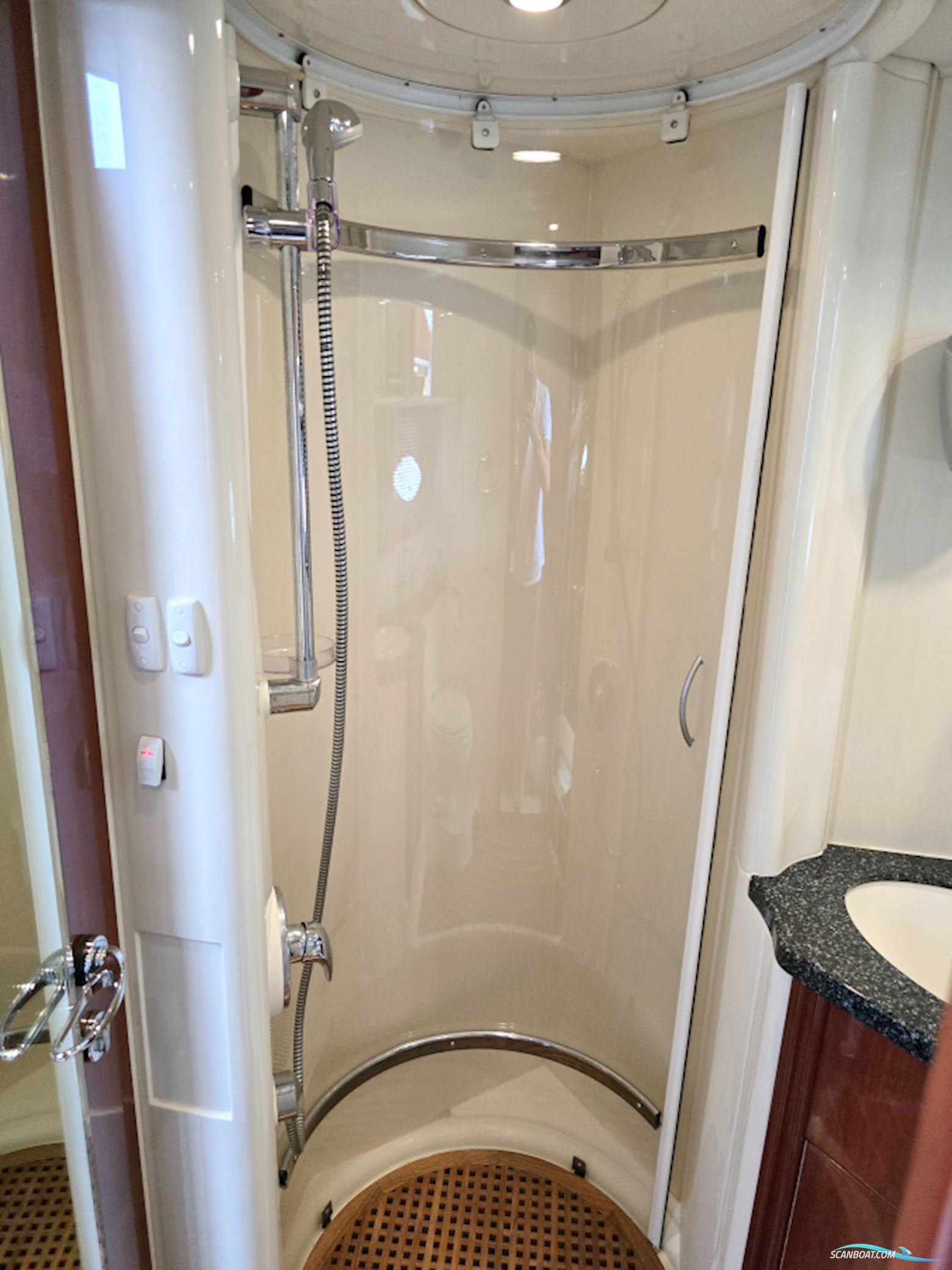 Fairline Phantom 43 Volvo Penta TAMD 74P-A