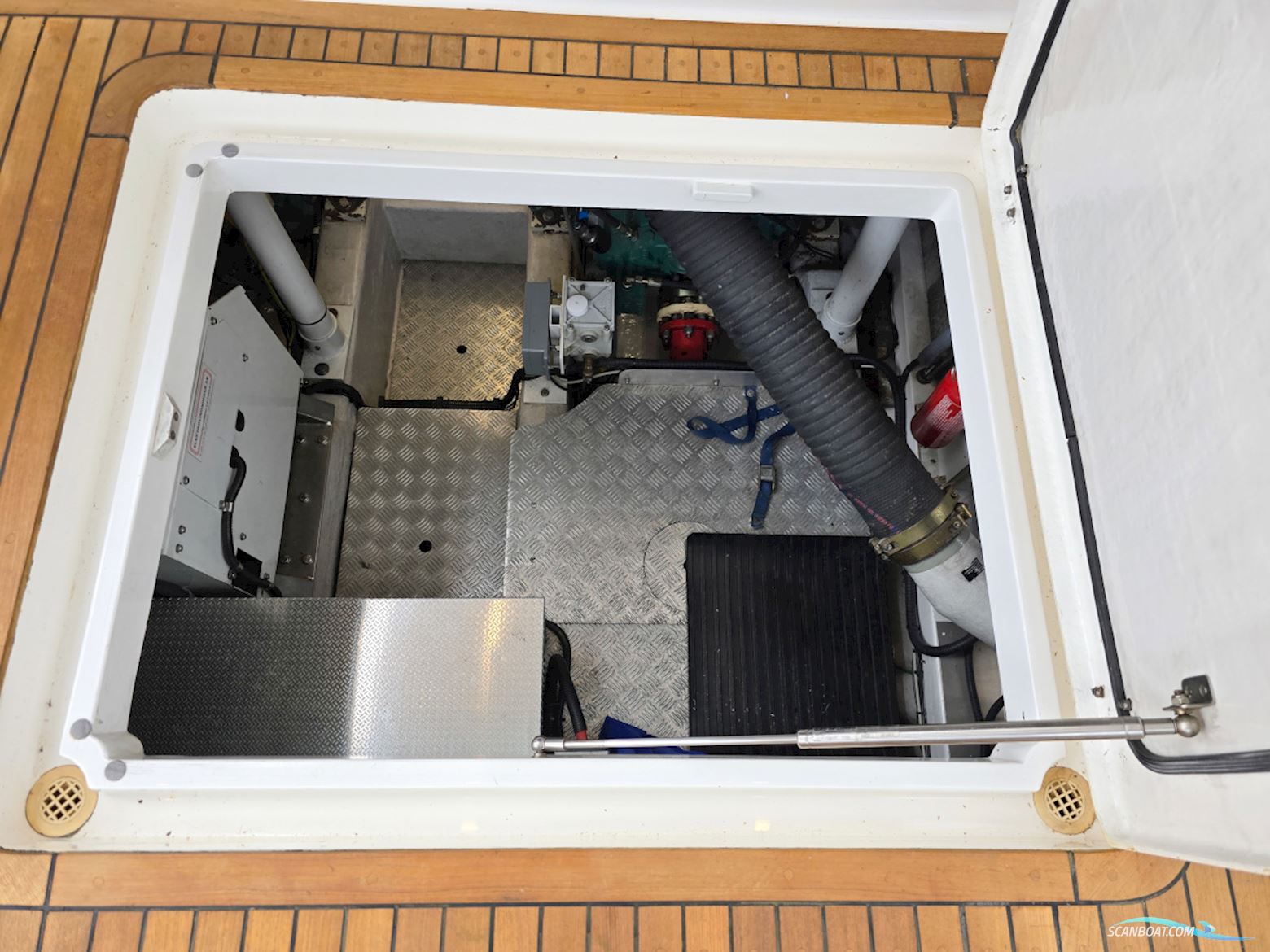 Fairline Phantom 43 Volvo Penta TAMD 74P-A