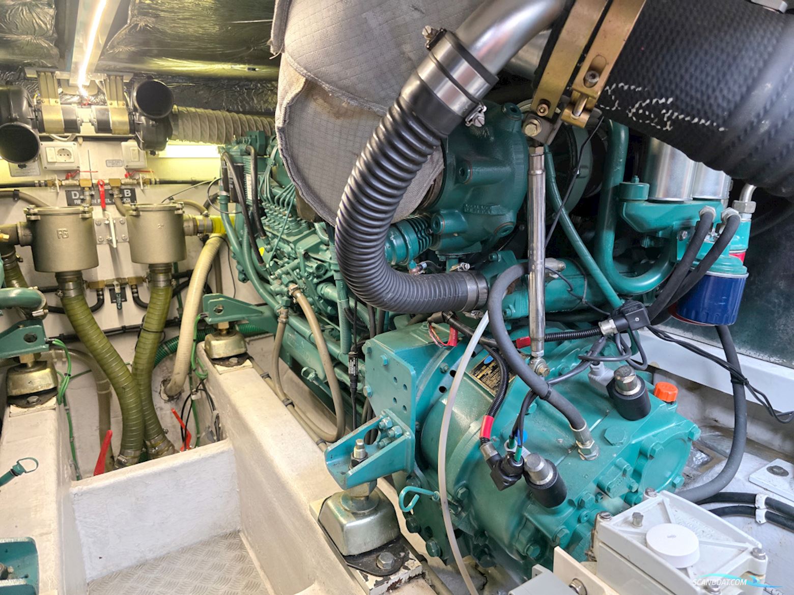 Fairline Phantom 43 Volvo Penta TAMD 74P-A