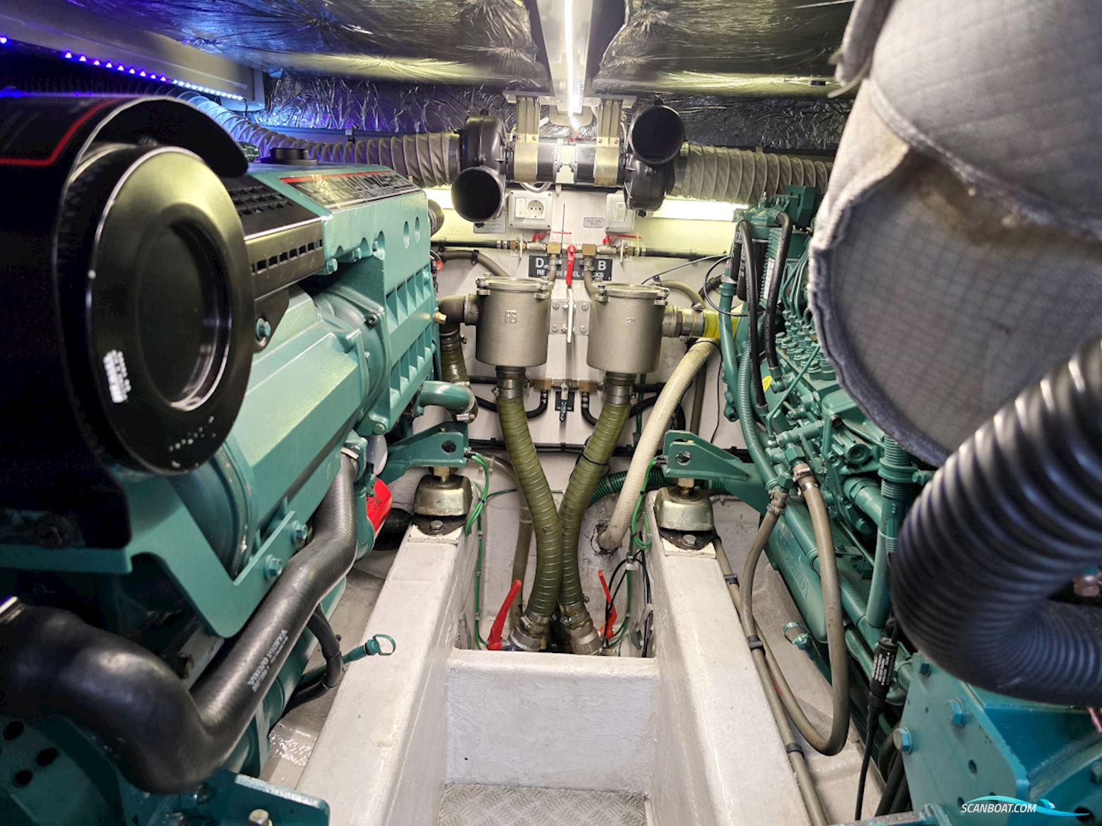 Fairline Phantom 43 Volvo Penta TAMD 74P-A