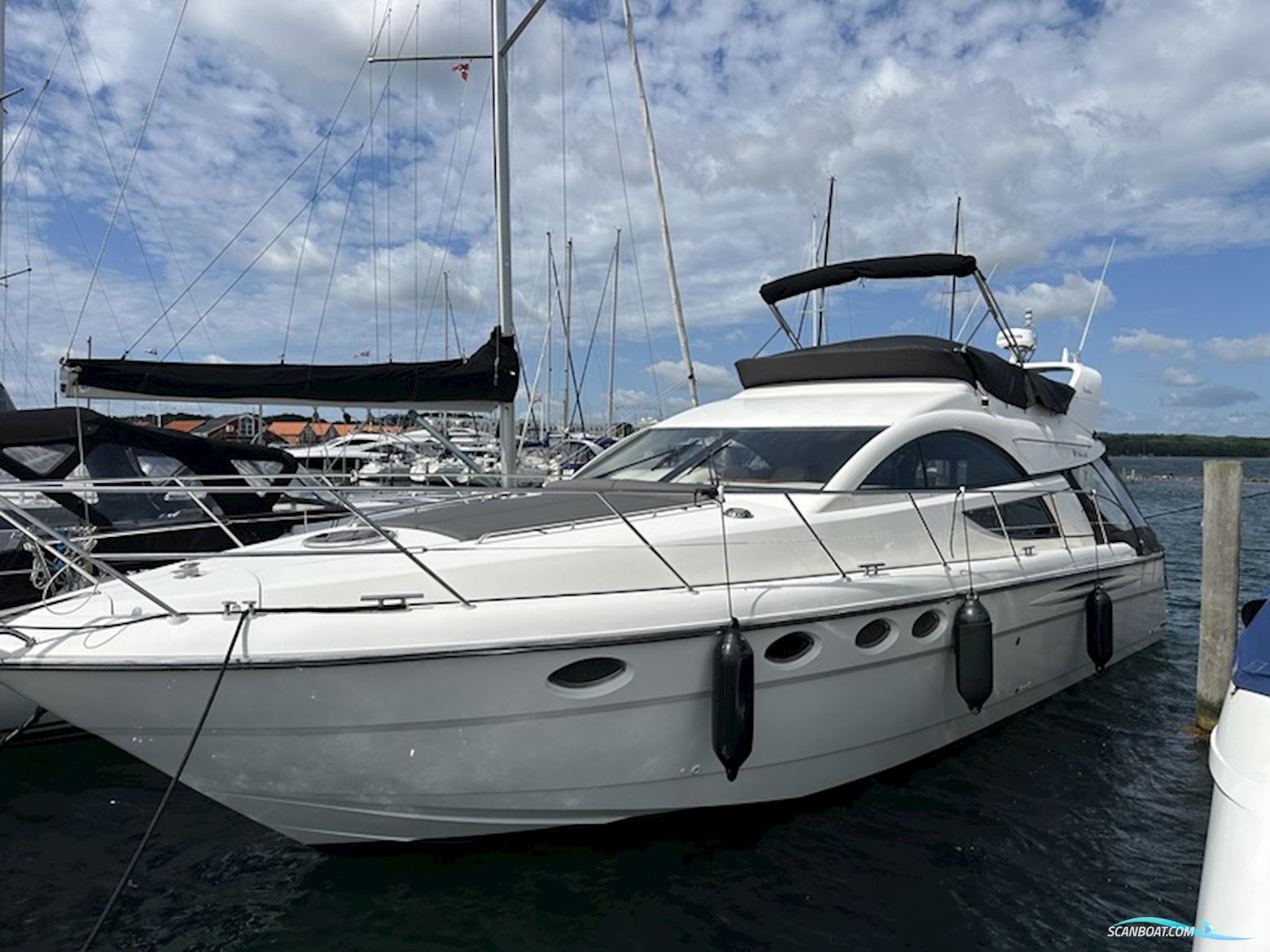 Fairline Phantom 46 Motorbåd 2004, med Volvo Penta
 motor, Danmark