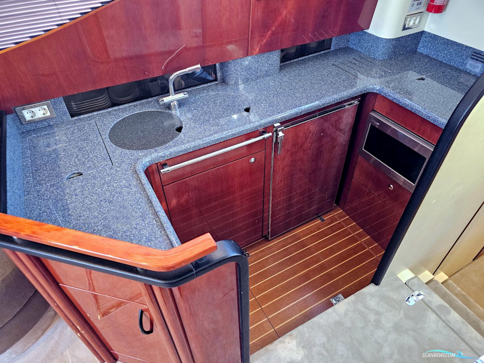 Fairline Phantom 46 Volvo Penta TAMD 74P