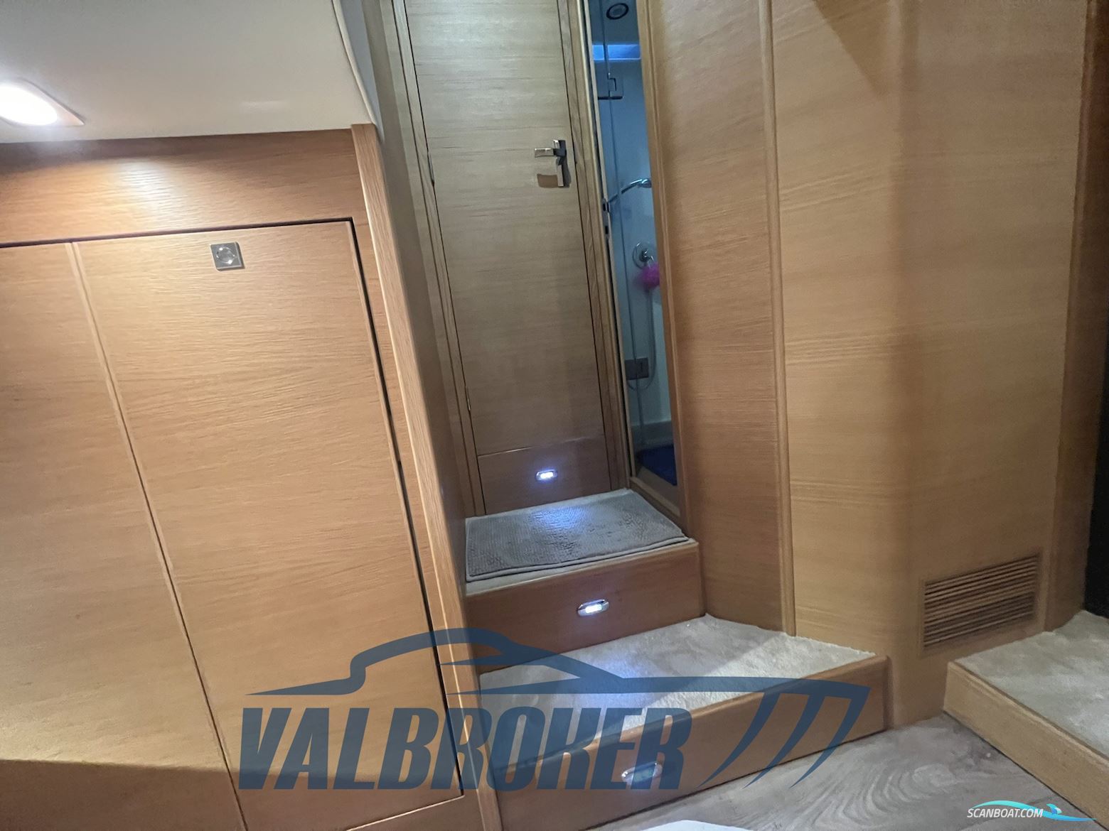 Fairline Phantom 48