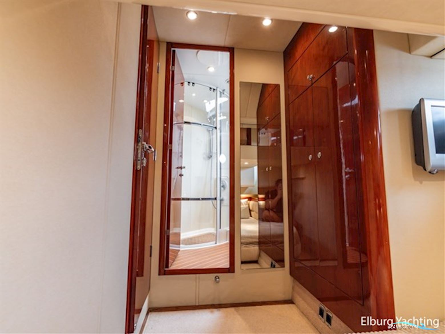 Fairline Phantom 50 - Flybridge 