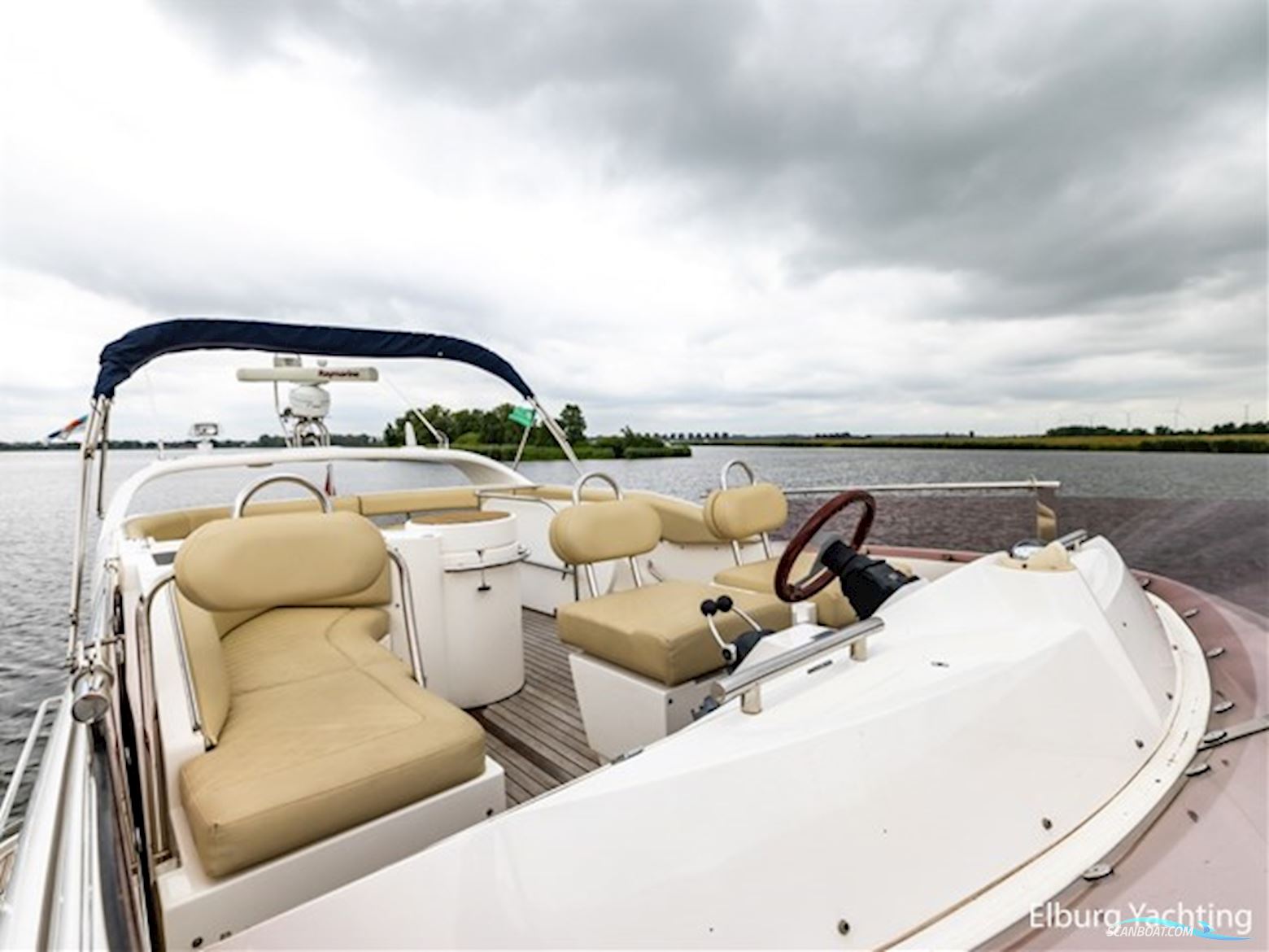 Fairline Phantom 50 - Flybridge 