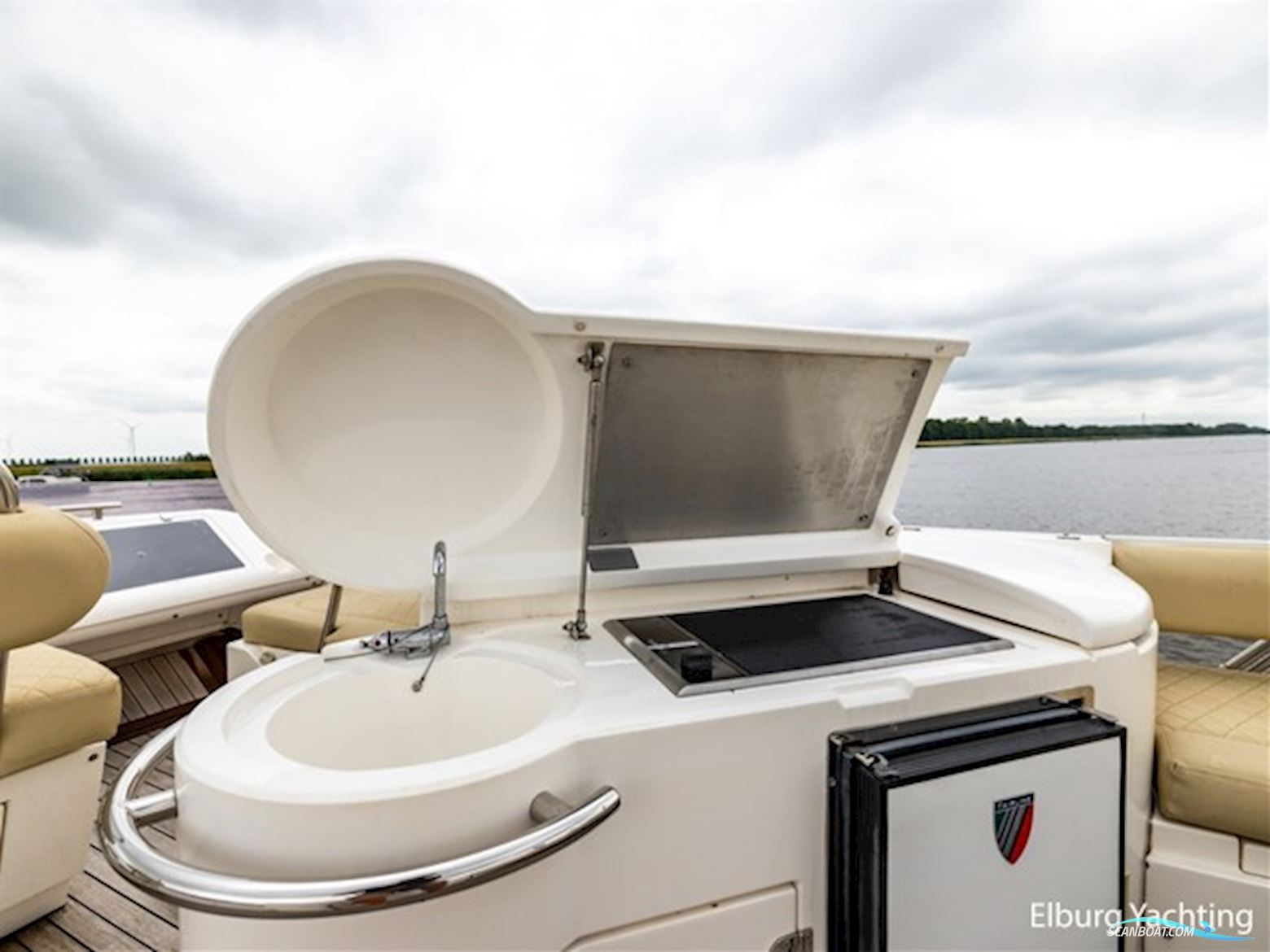 Fairline Phantom 50 - Flybridge 